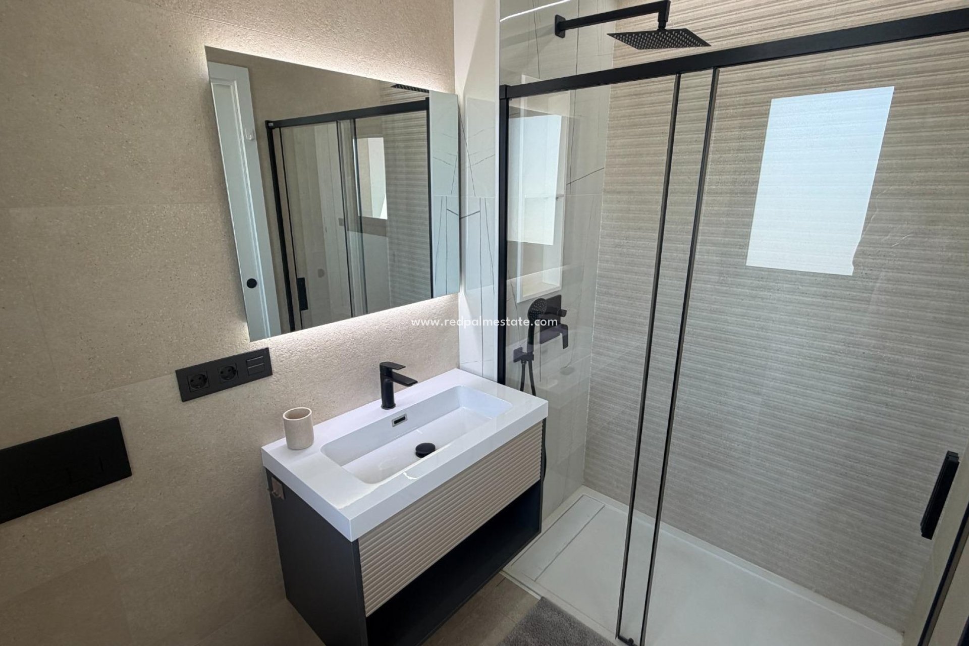 Reventa - Apartamento -
Los Alczares - Los Alcazares