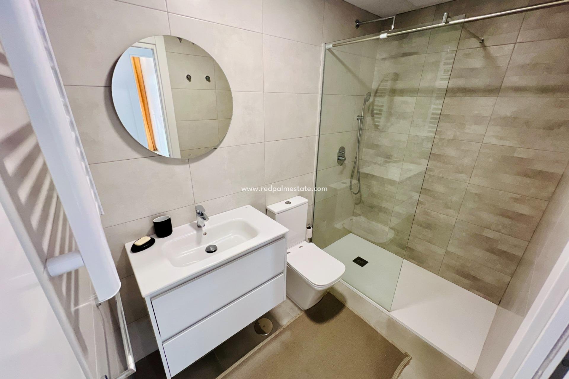 Reventa - Apartamento -
Los Alczares - Santa Rosalia