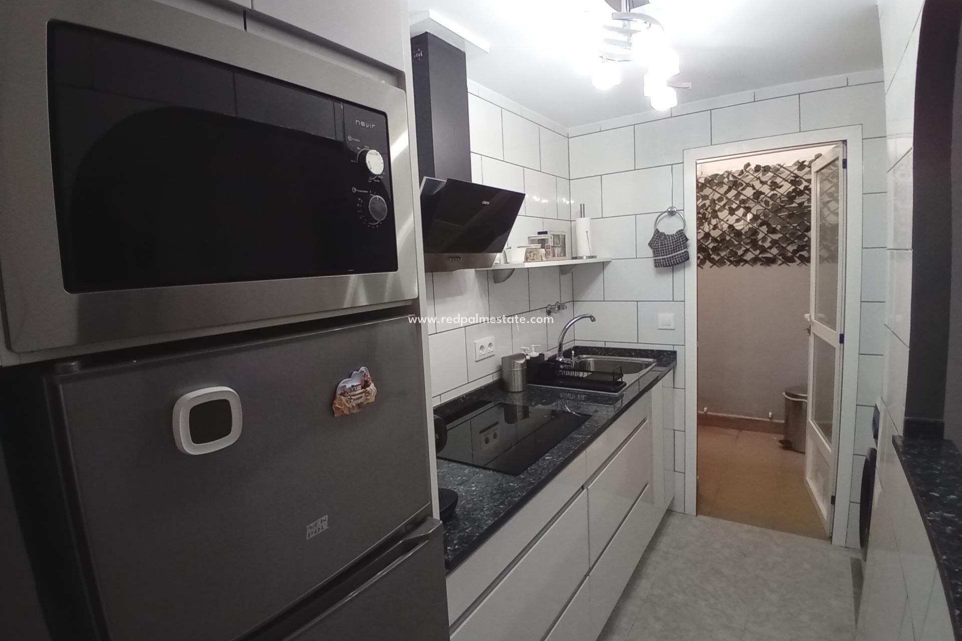 Reventa - Apartamento -
Mazarron - Paseo