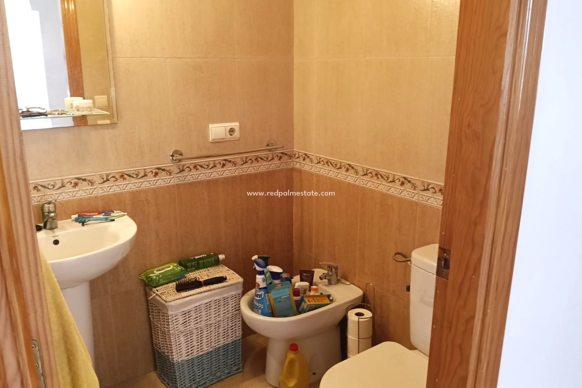 Reventa - Apartamento -
Montesinos - Urbanizacion montesol