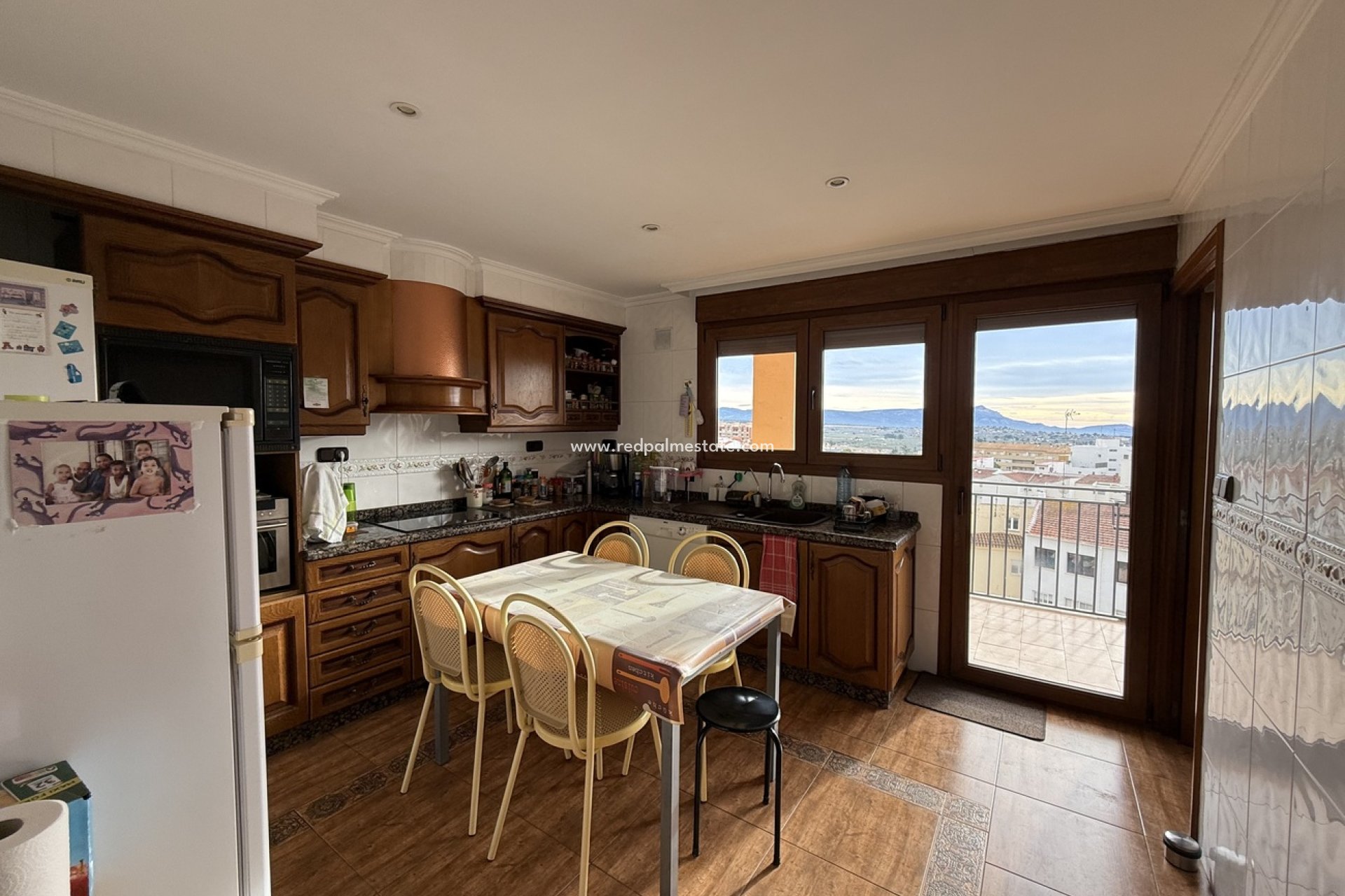 Reventa - Apartamento -
Onil - Costa Blanca