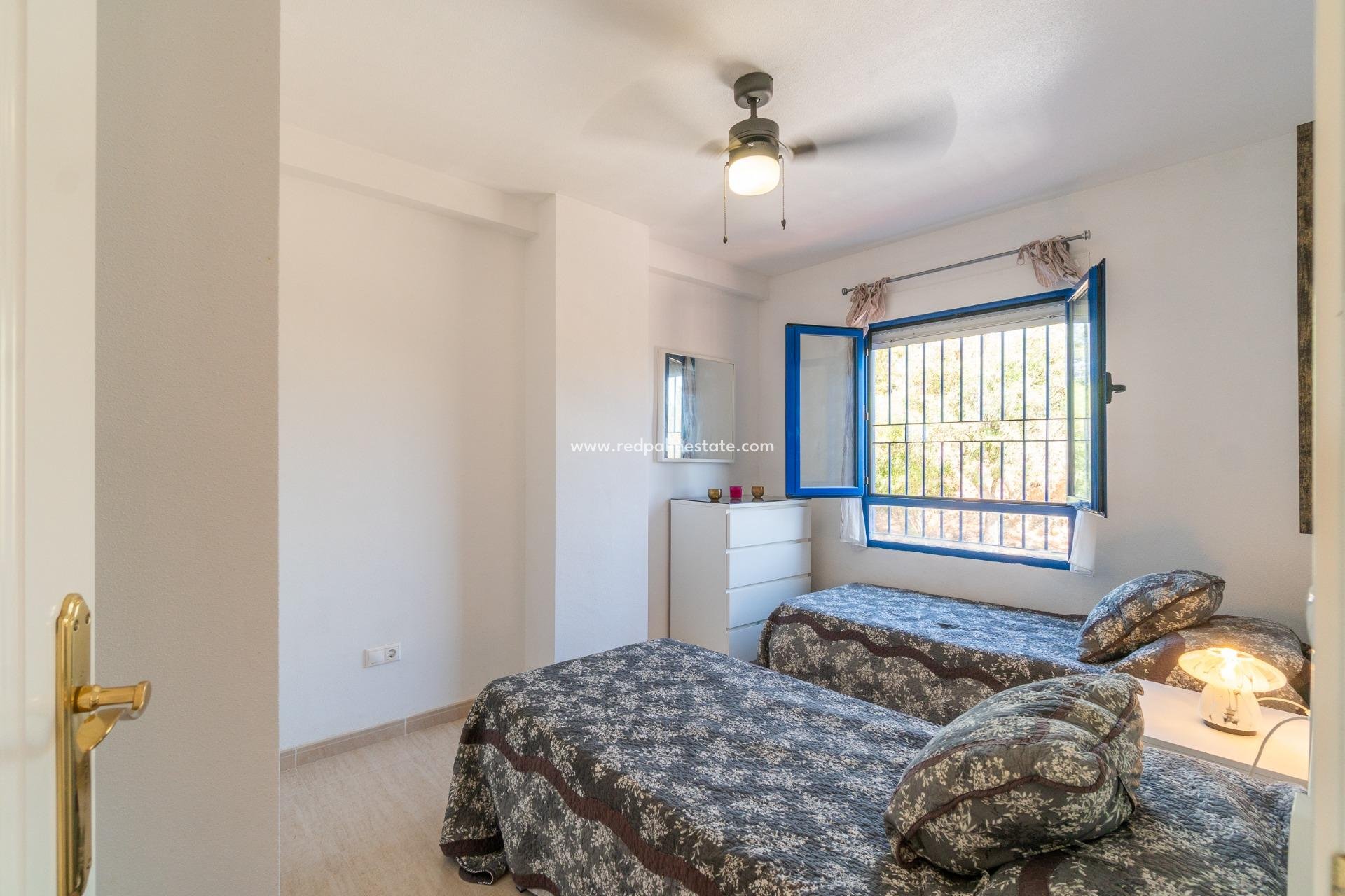 Reventa - Apartamento -
Orihuela Costa - Altos de Campoamor