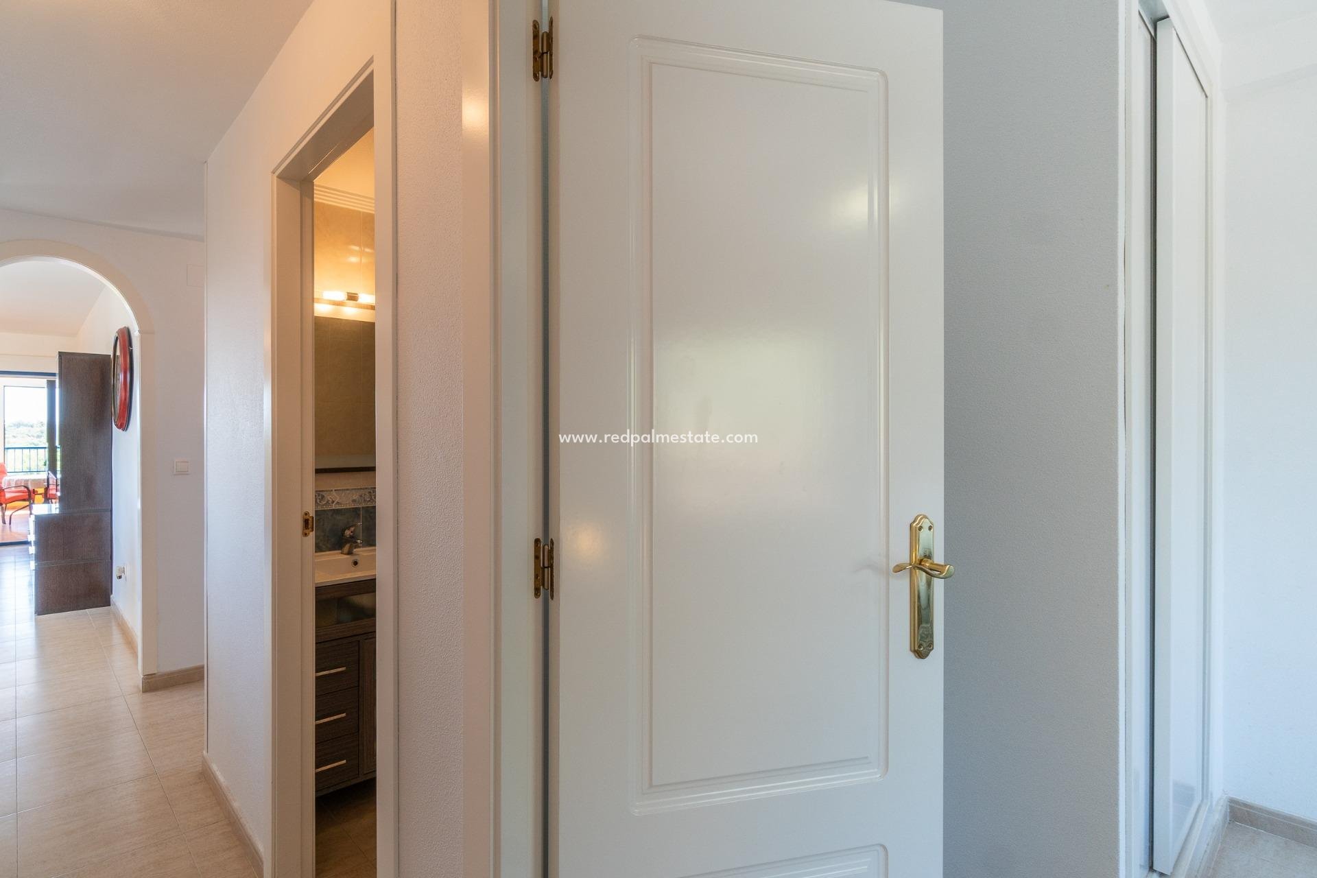 Reventa - Apartamento -
Orihuela Costa - Altos de Campoamor
