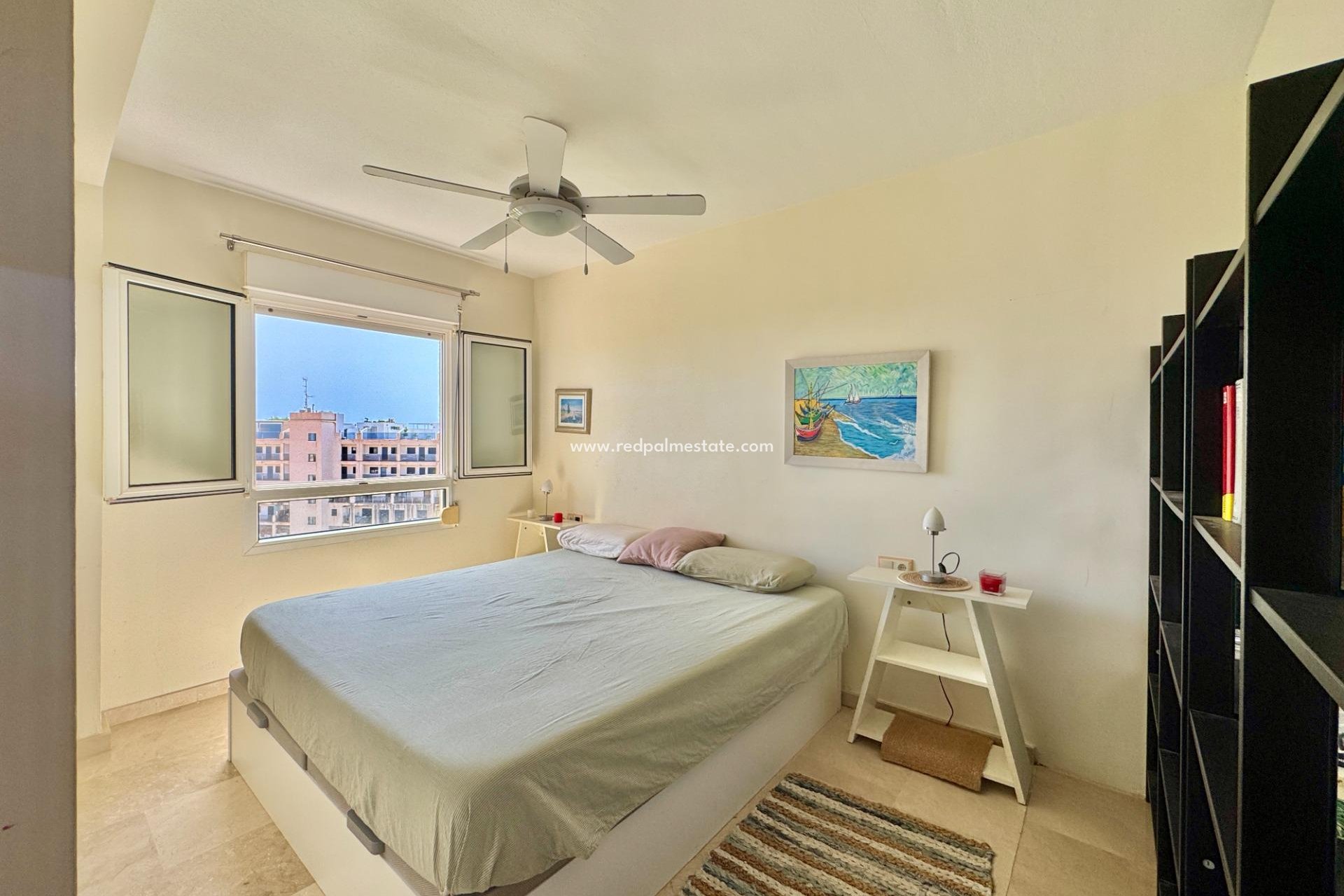 Reventa - Apartamento -
Orihuela Costa - Altos de Campoamor