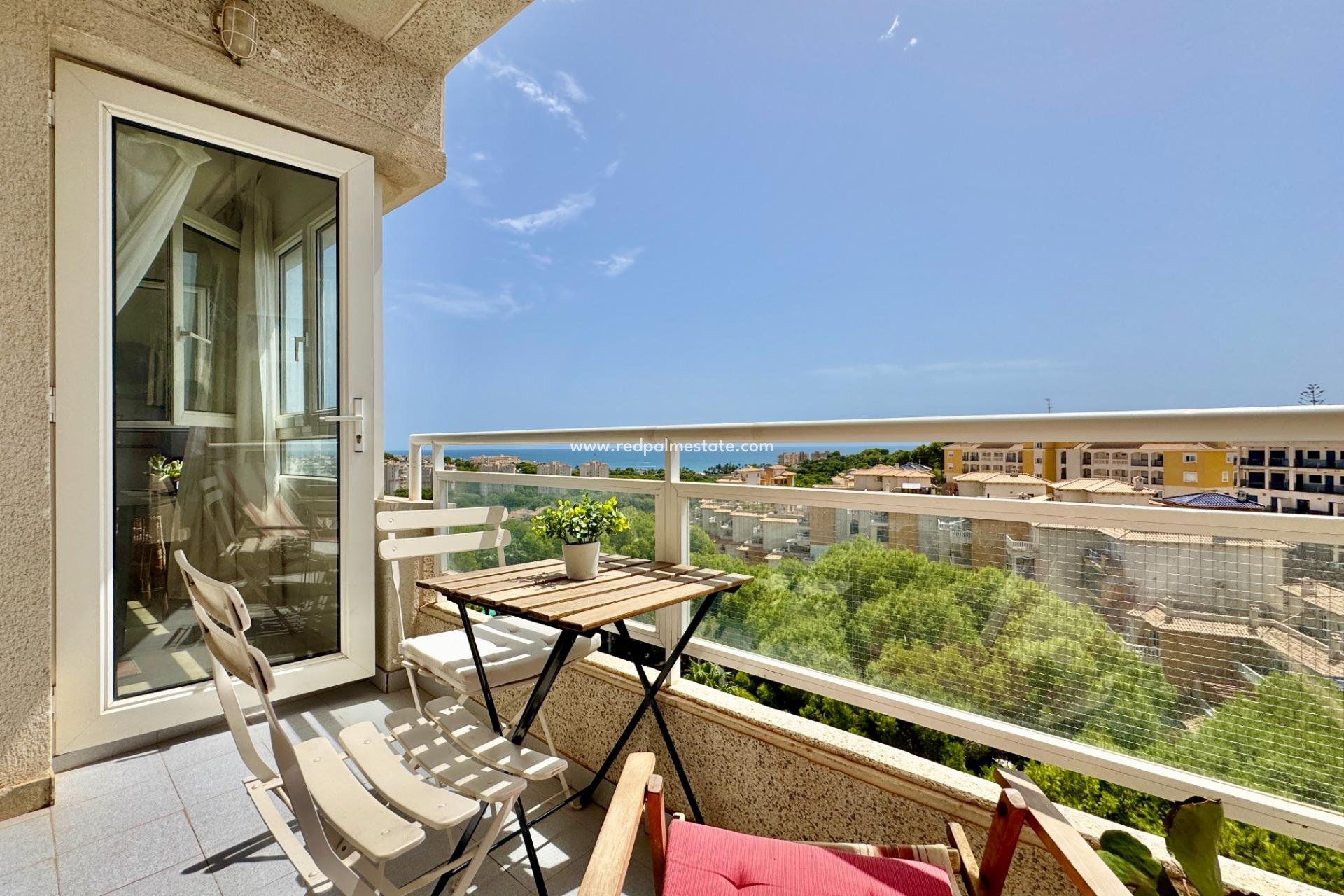 Reventa - Apartamento -
Orihuela Costa - Altos de Campoamor