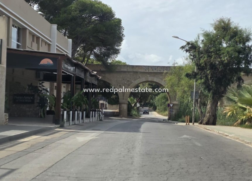 Reventa - Apartamento -
Orihuela Costa - Altos de Campoamor