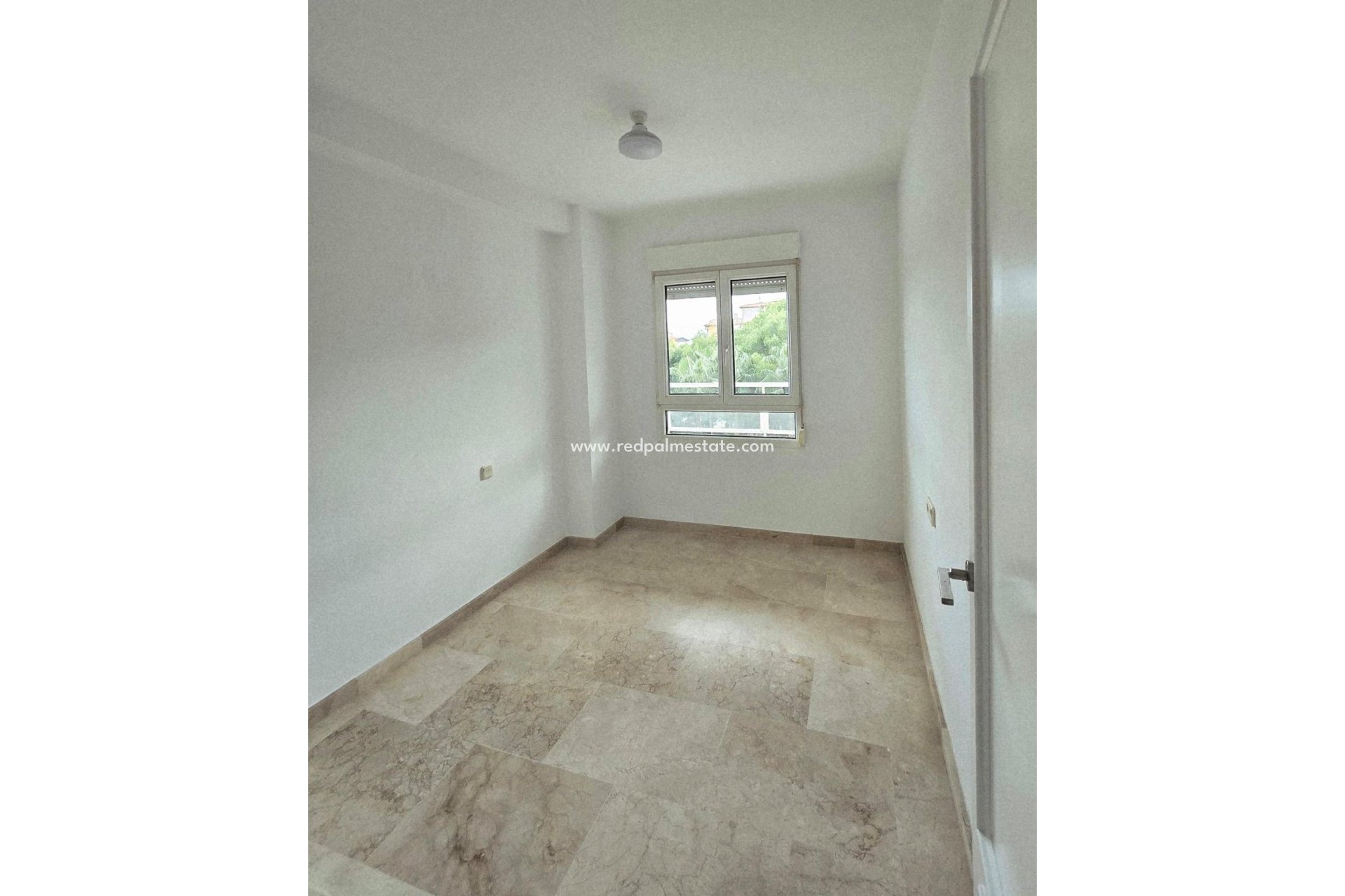 Reventa - Apartamento -
Orihuela Costa - Altos de Campoamor