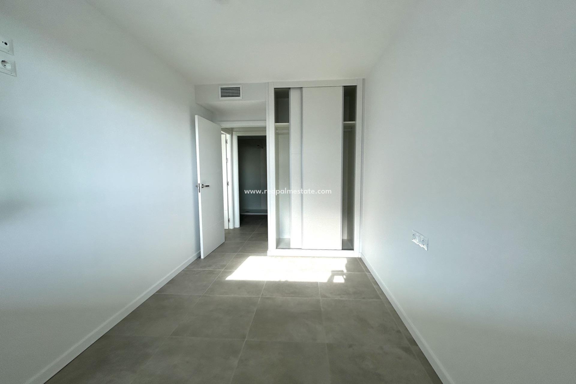 Reventa - Apartamento -
Orihuela Costa - Altos de Campoamor