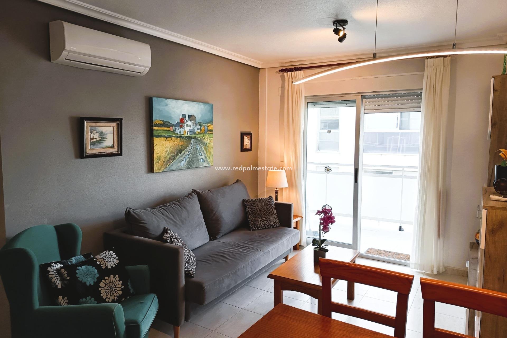 Reventa - Apartamento -
Orihuela Costa - Cabo Roig