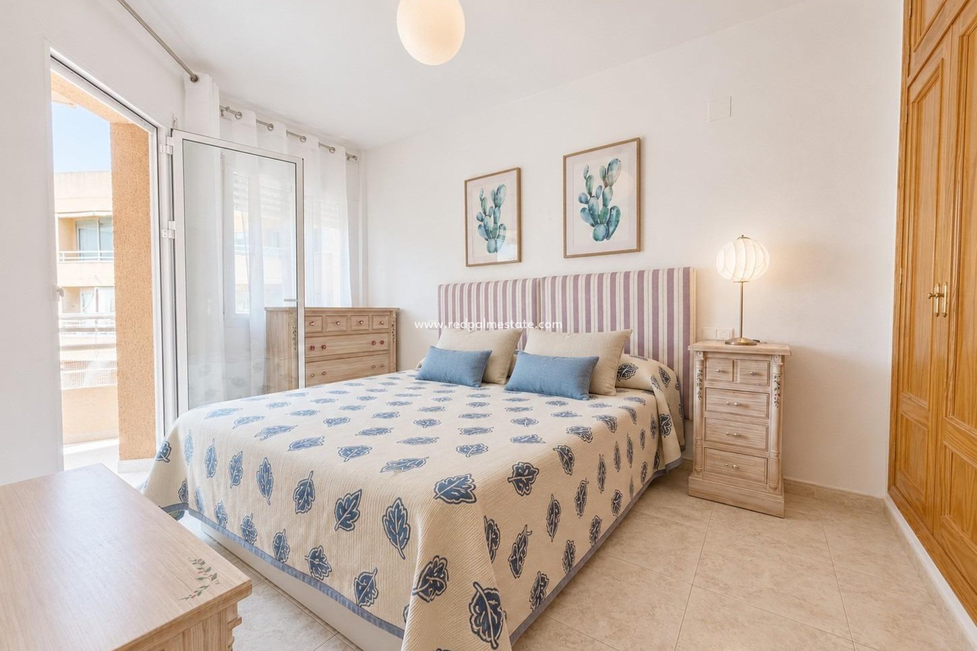 Reventa - Apartamento -
Orihuela Costa - Campoamor