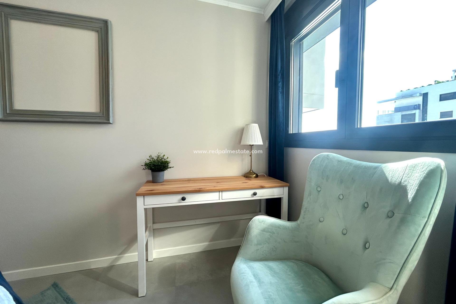 Reventa - Apartamento -
Orihuela Costa - Campoamor