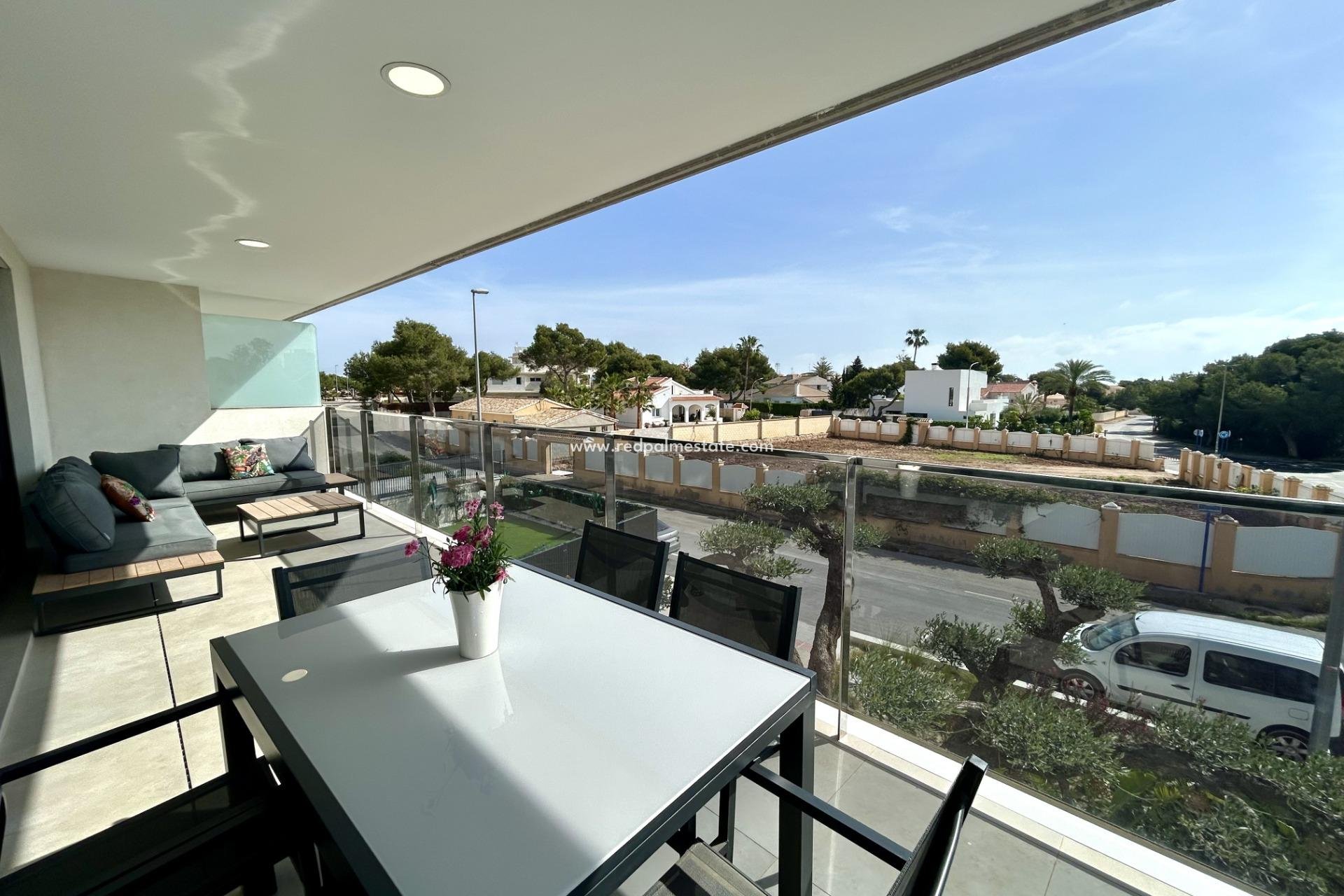 Reventa - Apartamento -
Orihuela Costa - Campoamor