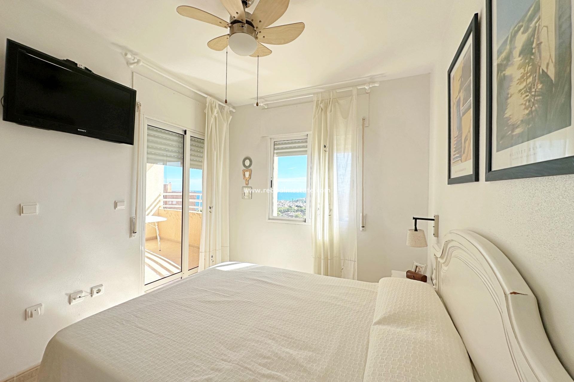 Reventa - Apartamento -
Orihuela Costa - Campoamor