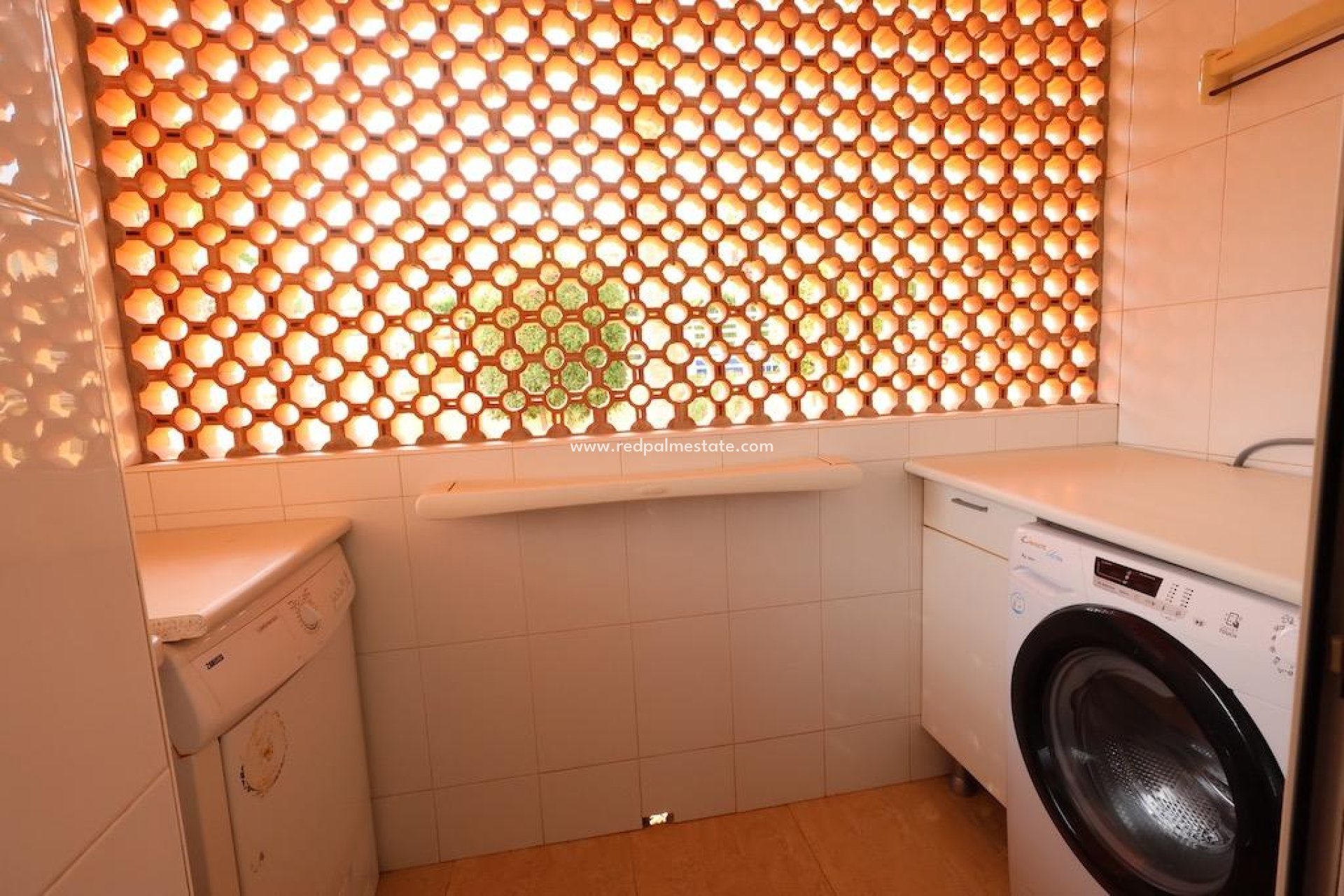 Reventa - Apartamento -
Orihuela Costa - Campoamor