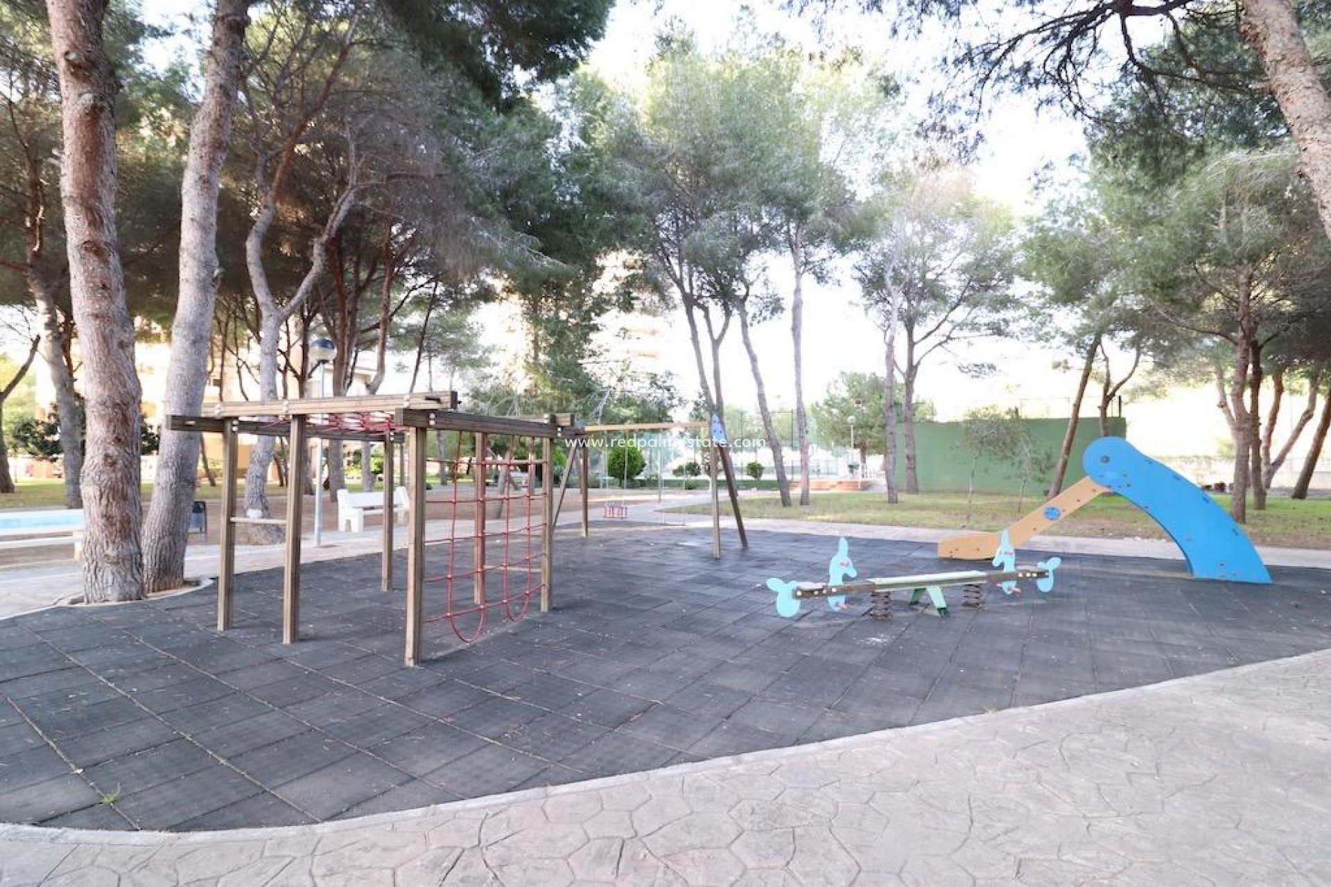 Reventa - Apartamento -
Orihuela Costa - Campoamor