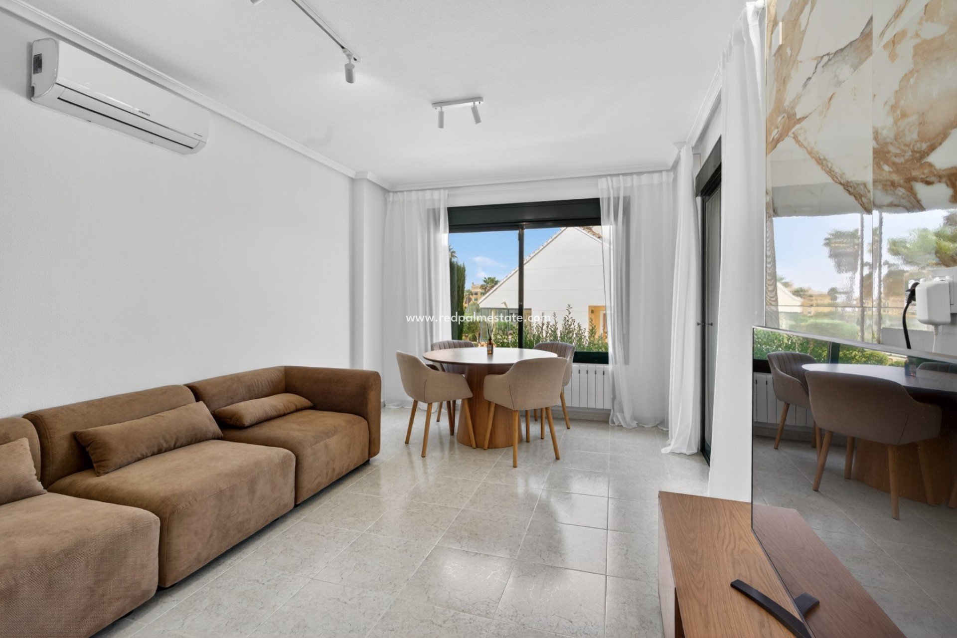 Reventa - Apartamento -
Orihuela Costa - Campoamor