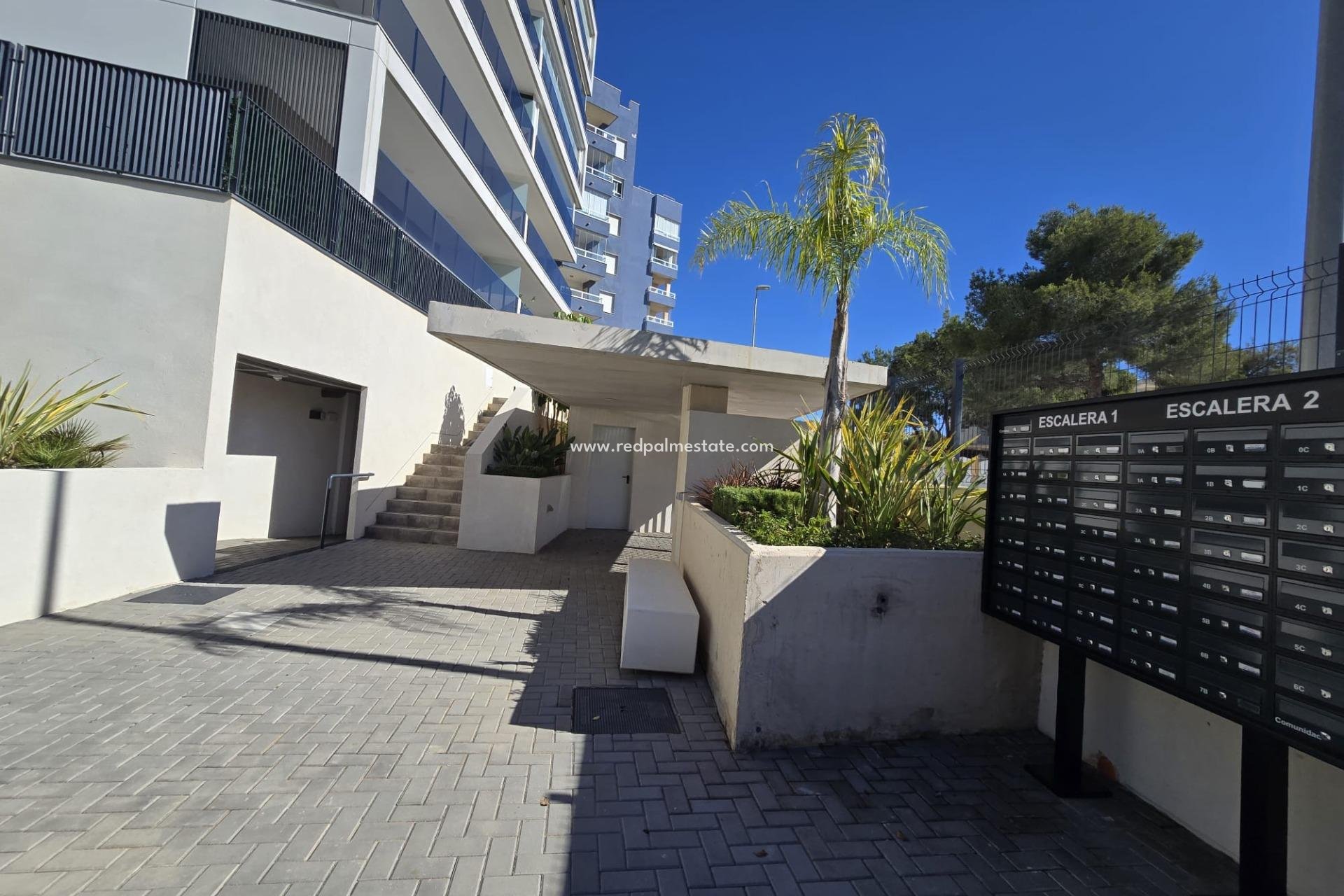 Reventa - Apartamento -
Orihuela Costa - Dehesa De Campoamor