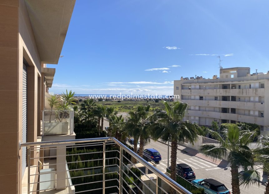 Reventa - Apartamento -
Orihuela Costa - Inland