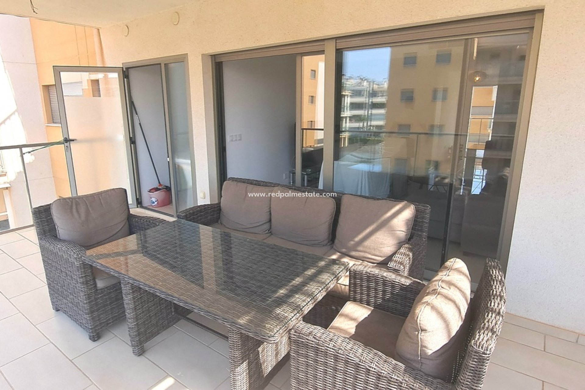 Reventa - Apartamento -
Orihuela Costa - Inland