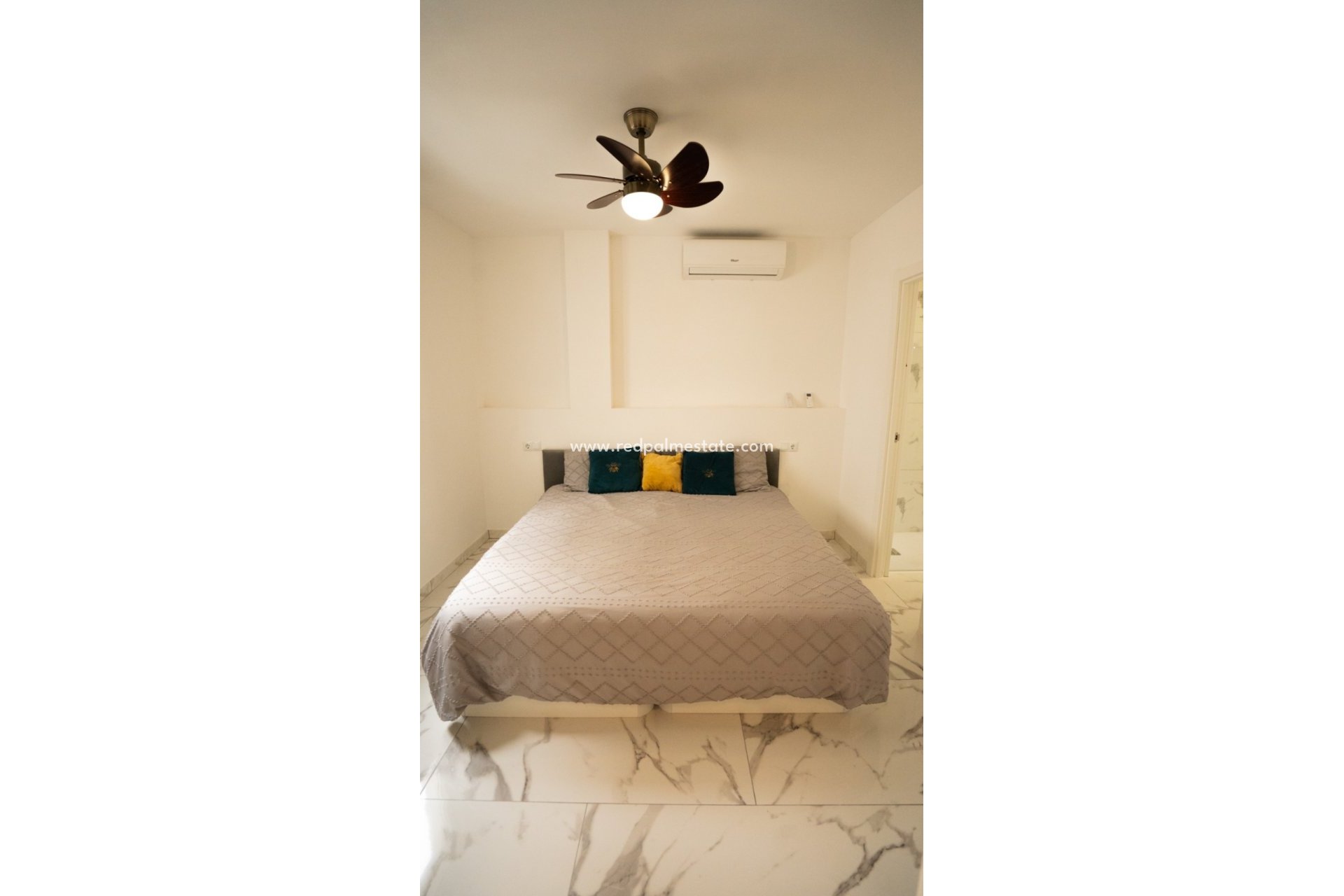 Reventa - Apartamento -
Orihuela Costa - Inland