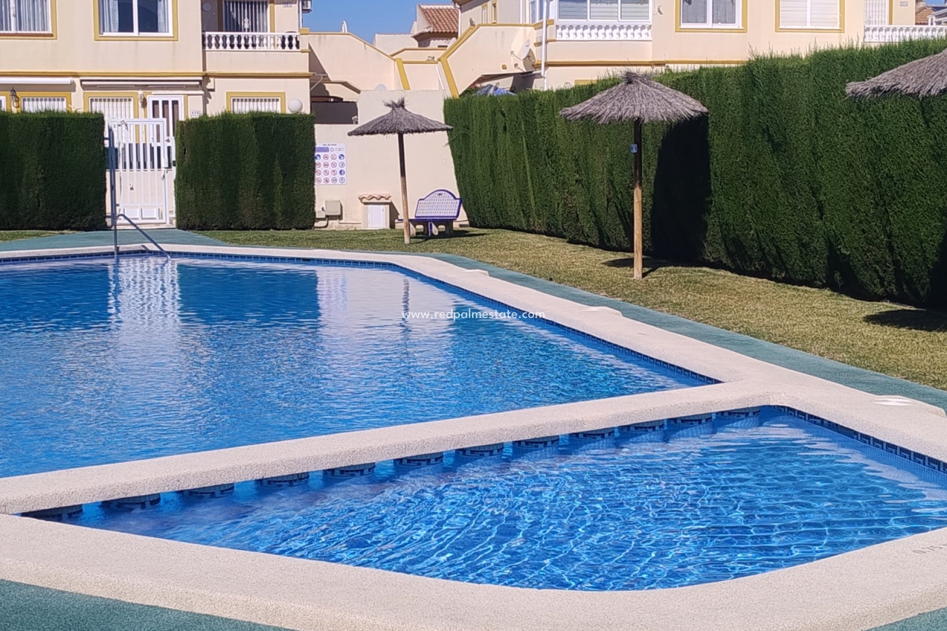 Reventa - Apartamento -
Orihuela Costa - Inland