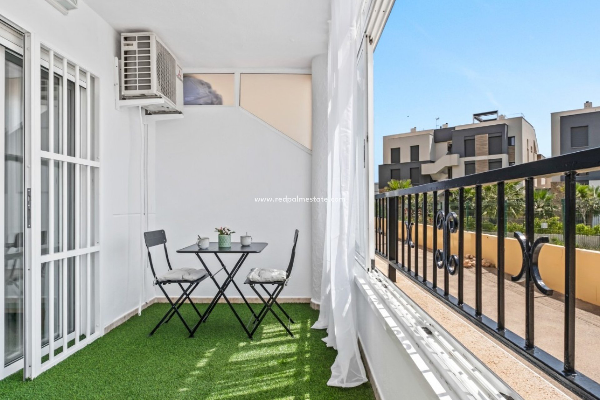 Reventa - Apartamento -
Orihuela Costa - La Florida
