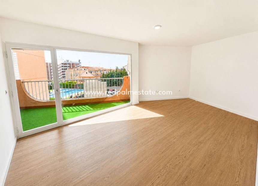 Reventa - Apartamento -
Orihuela Costa - La Regia
