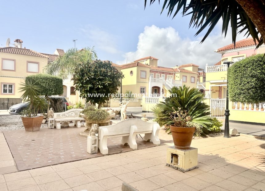 Reventa - Apartamento -
Orihuela Costa - La Zenia
