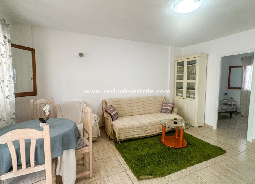Reventa - Apartamento -
Orihuela Costa - La Zenia