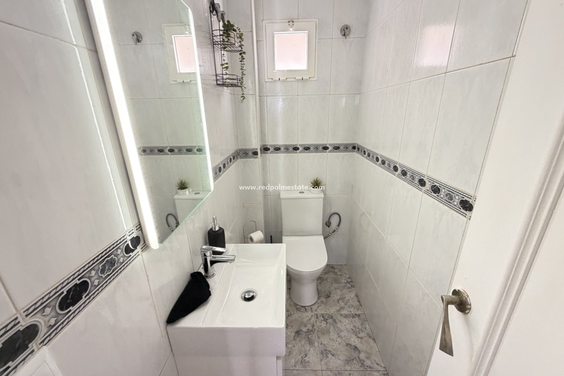 Reventa - Apartamento -
Orihuela Costa - La Zenia