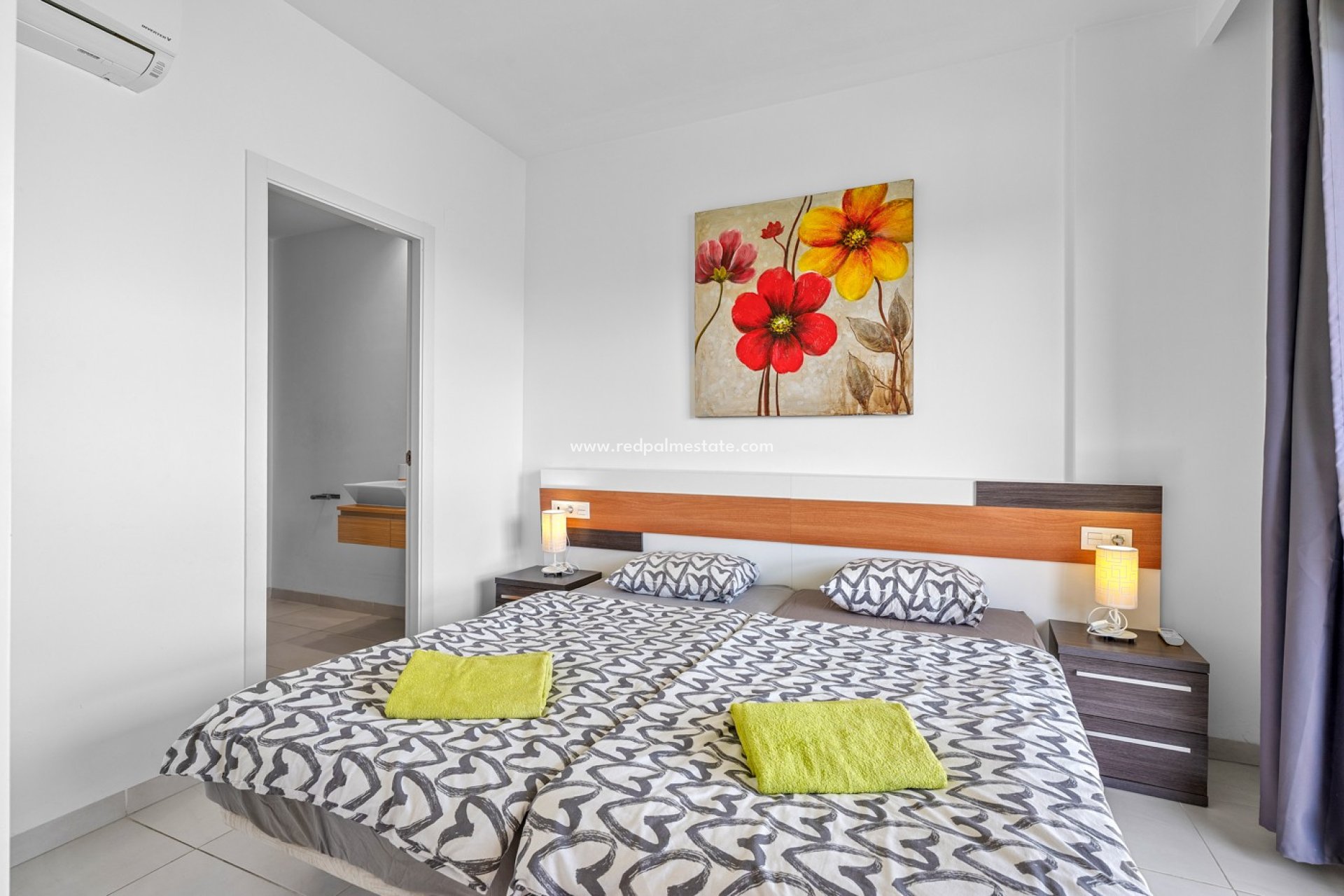 Reventa - Apartamento -
Orihuela Costa - La Zenia