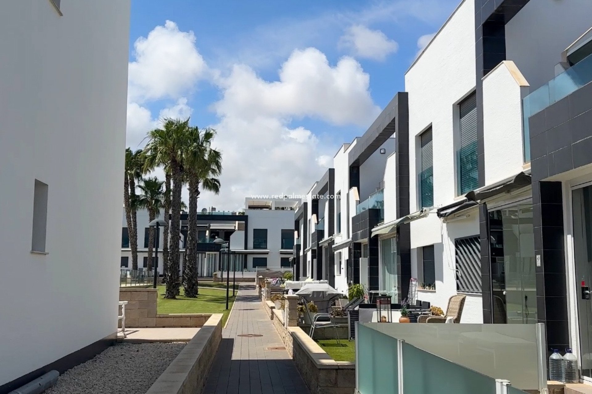 Reventa - Apartamento -
Orihuela Costa - La Zenia