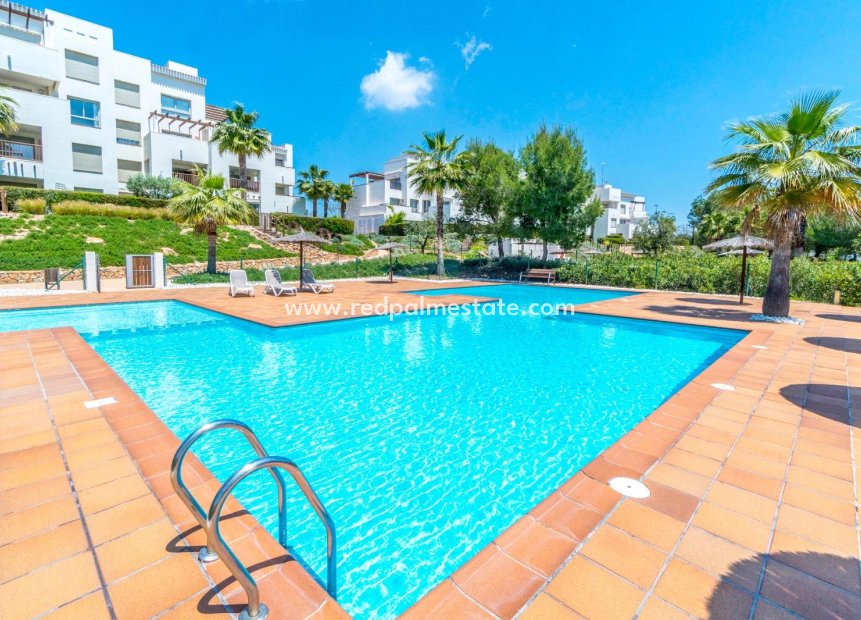 Reventa - Apartamento -
Orihuela Costa - Las Colinas Golf