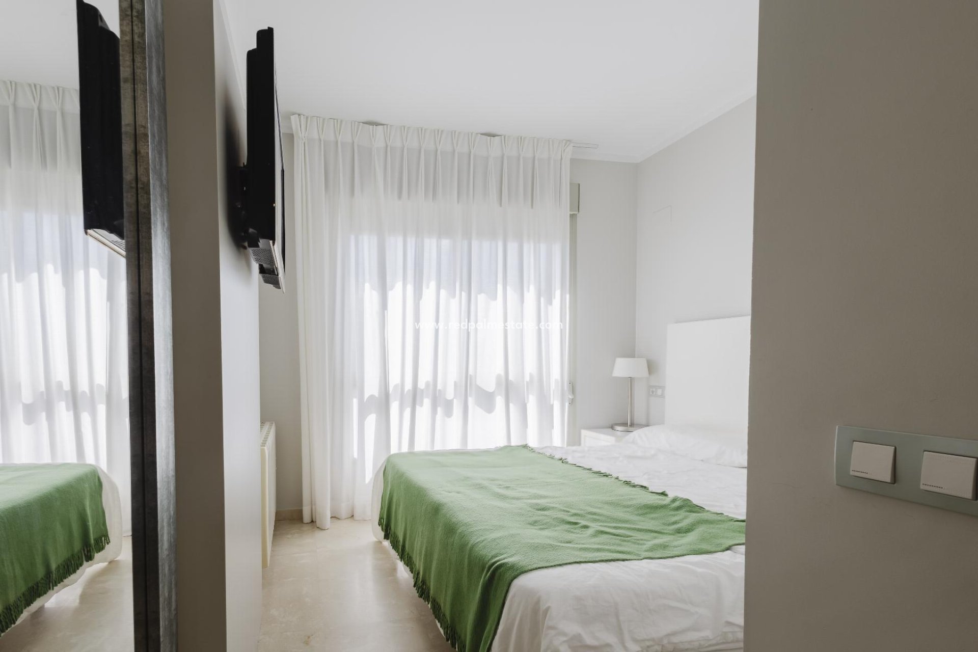 Reventa - Apartamento -
Orihuela Costa - Las Colinas Golf