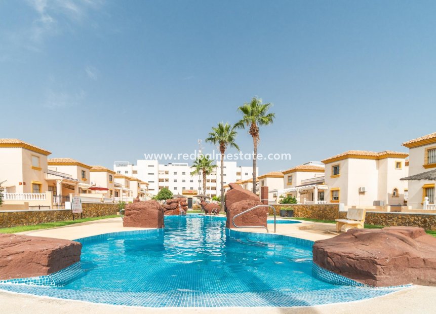 Reventa - Apartamento -
Orihuela Costa - Los Dolses