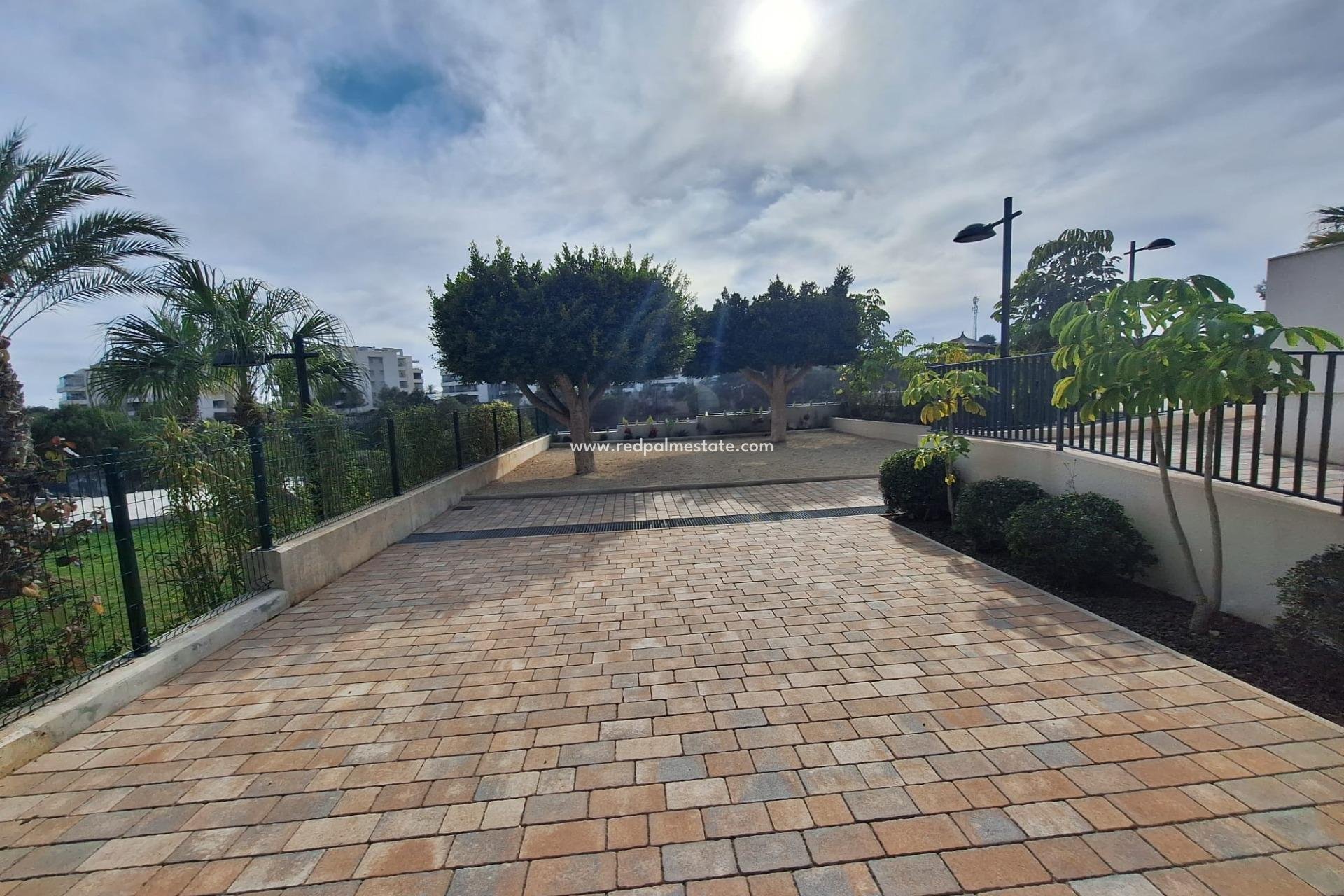 Reventa - Apartamento -
Orihuela Costa - Los Dolses