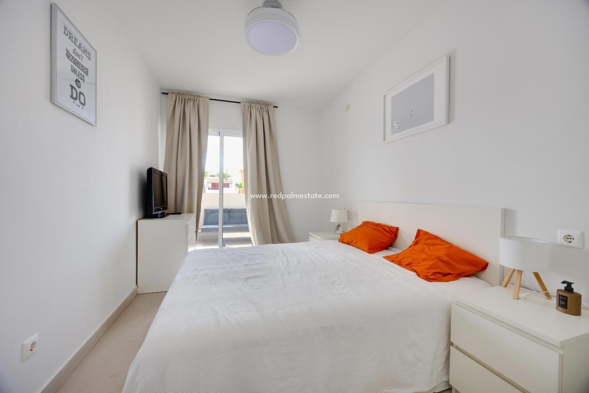 Reventa - Apartamento -
Orihuela Costa - Playa Flamenca