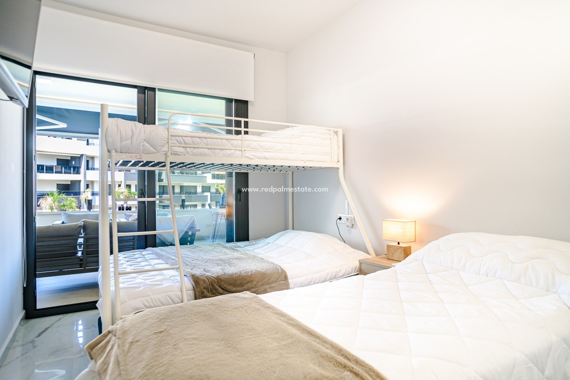 Reventa - Apartamento -
Orihuela Costa - Playa Flamenca