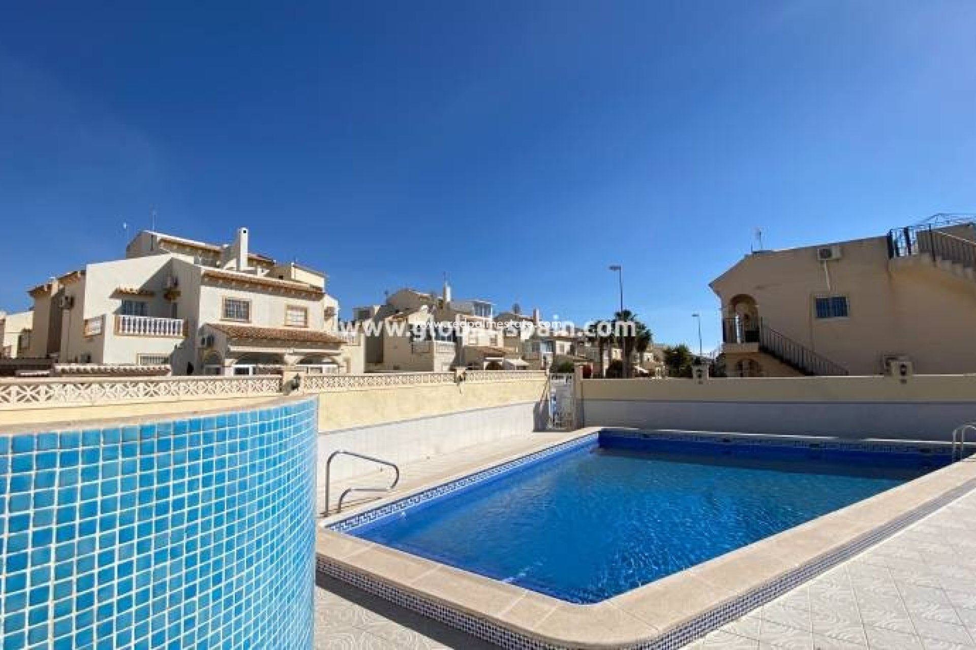 Reventa - Apartamento -
Orihuela Costa - Playa Flamenca