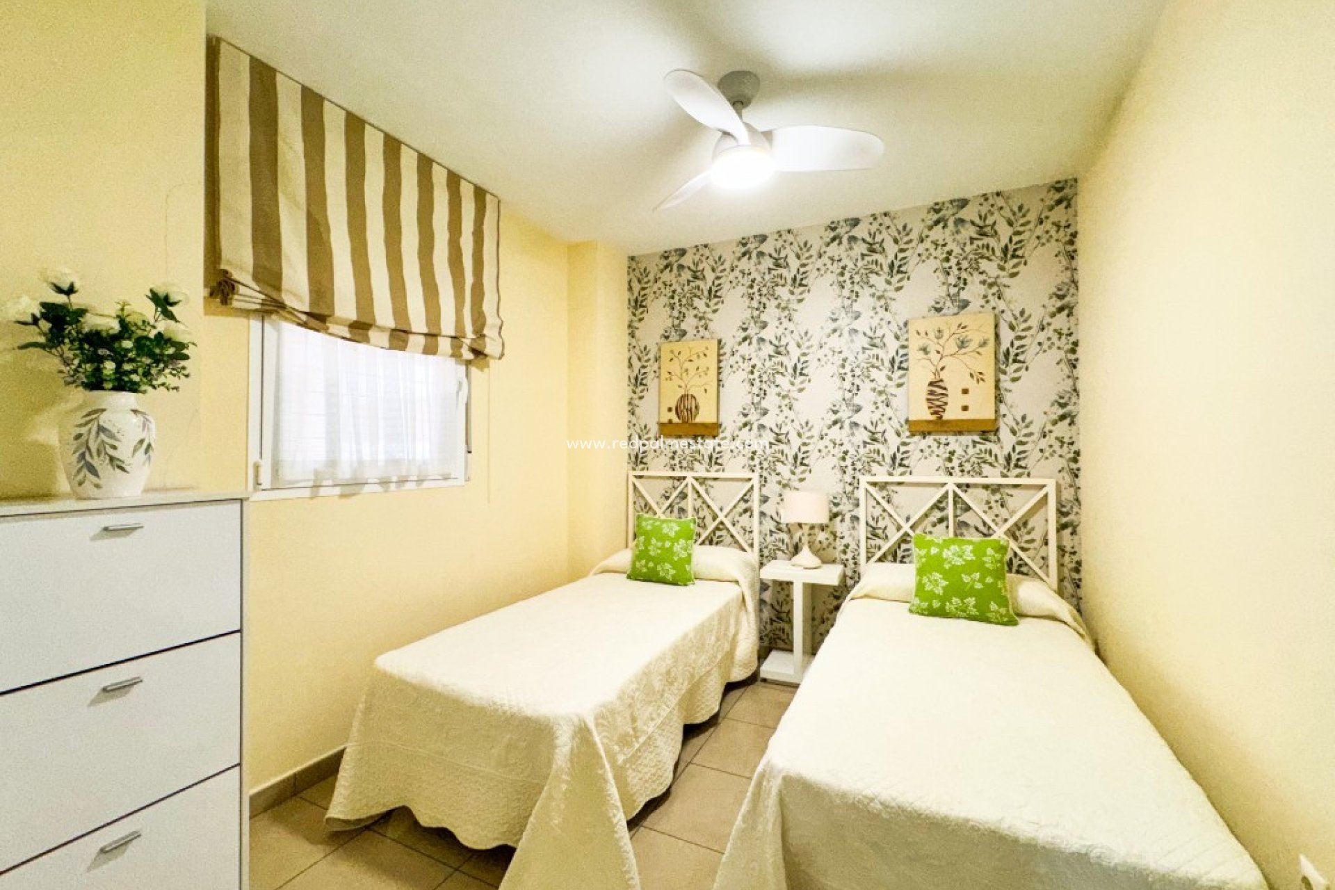 Reventa - Apartamento -
Orihuela Costa - Playa Flamenca