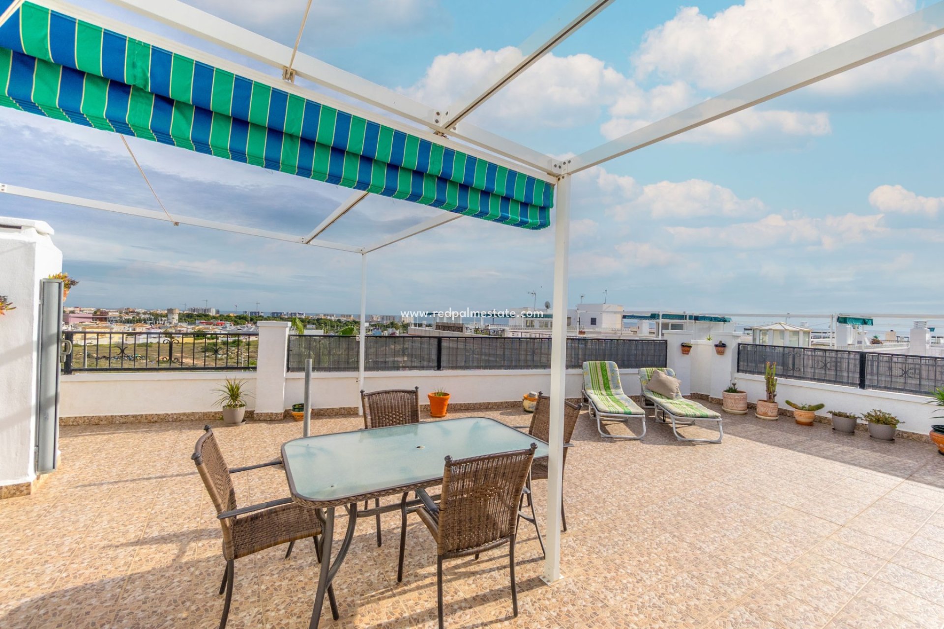 Reventa - Apartamento -
Orihuela Costa - Playa Flamenca