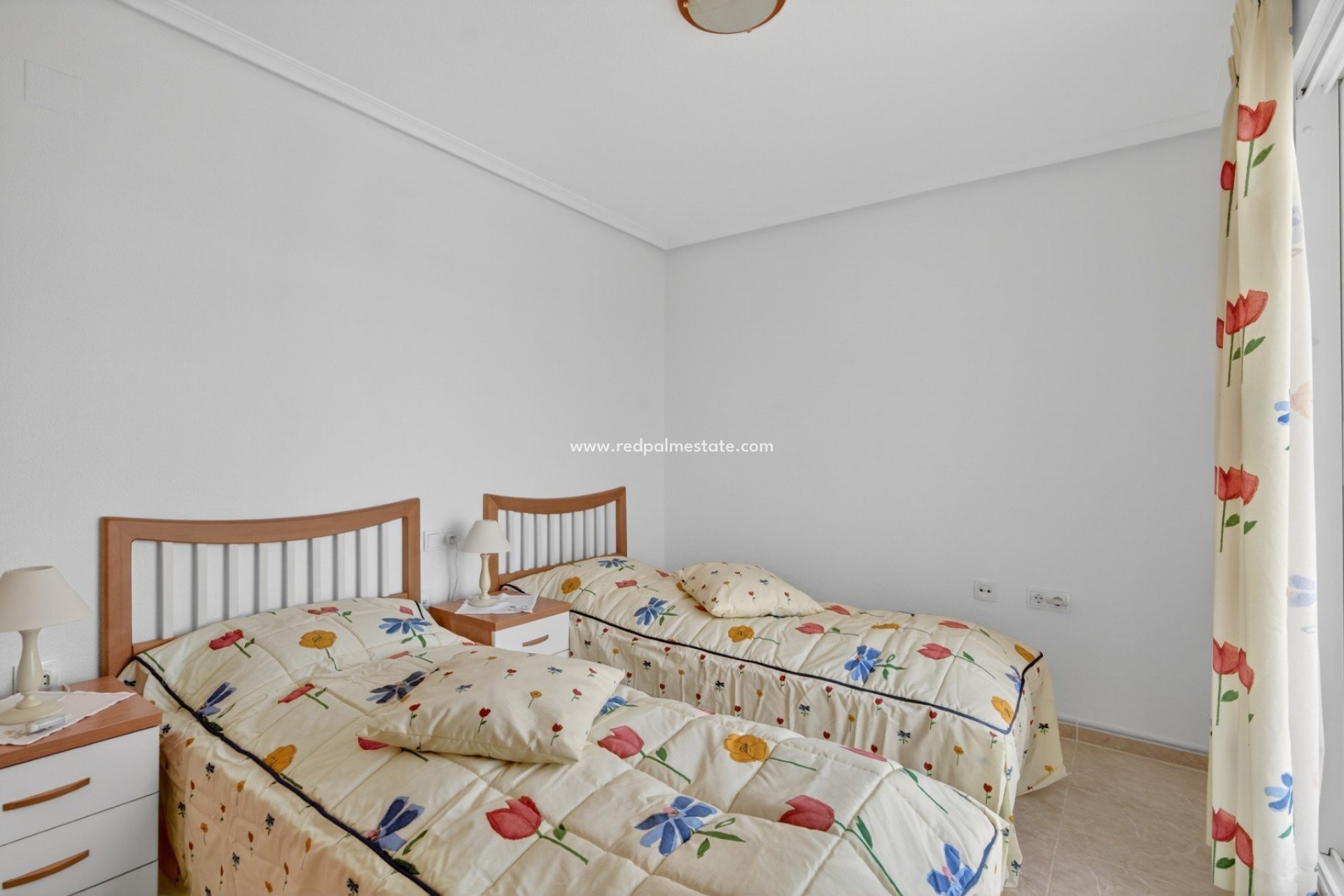 Reventa - Apartamento -
Orihuela Costa - Playa Flamenca