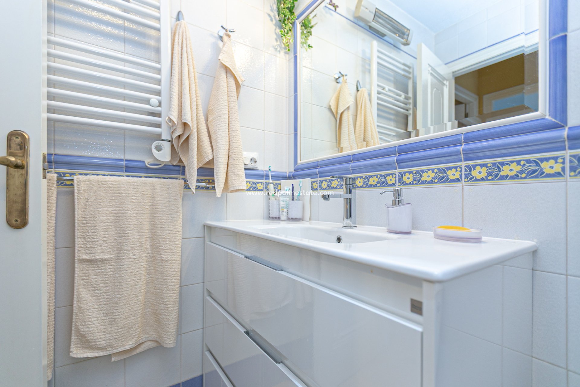 Reventa - Apartamento -
Orihuela Costa - Playa Flamenca