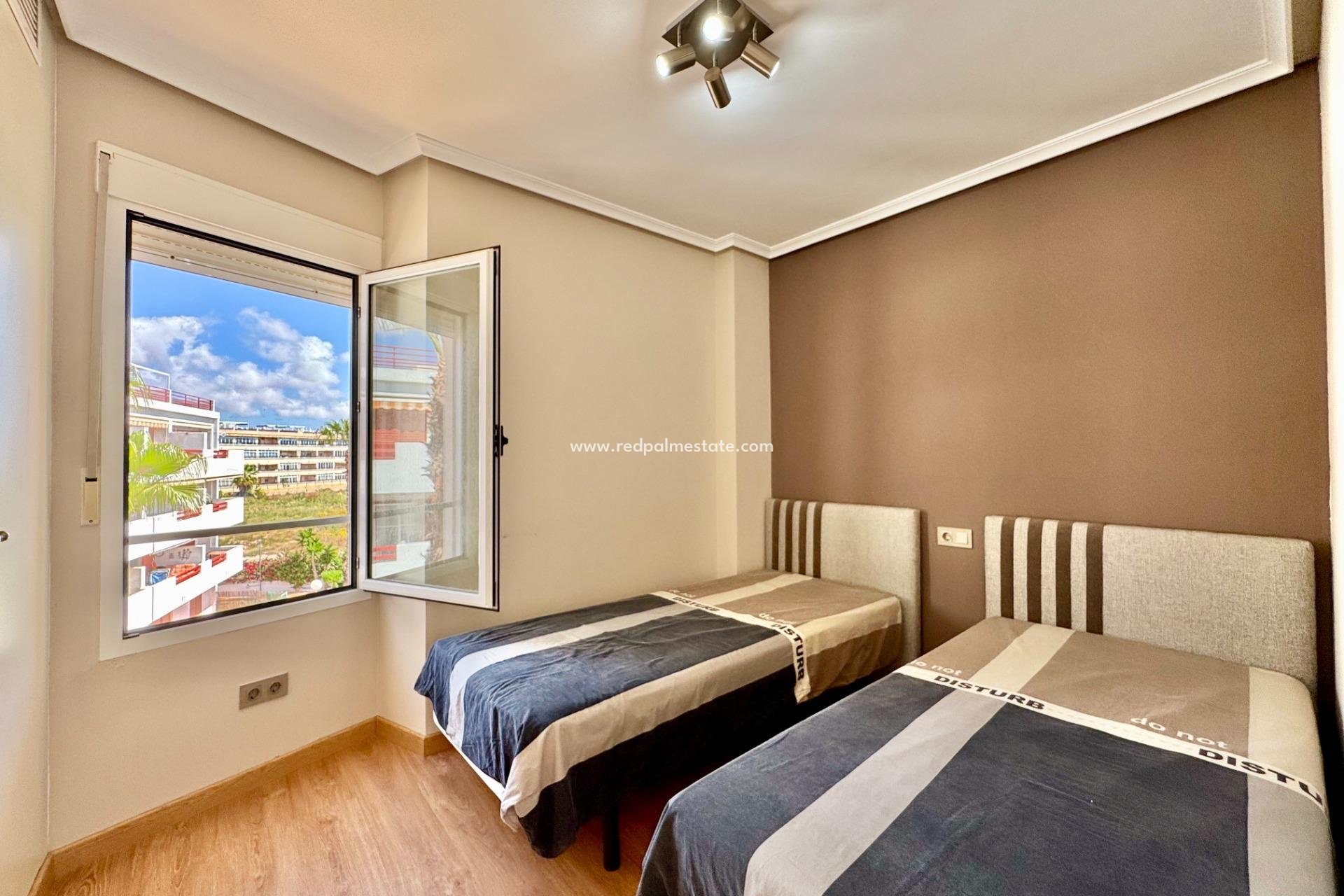 Reventa - Apartamento -
Orihuela Costa - Punta prima