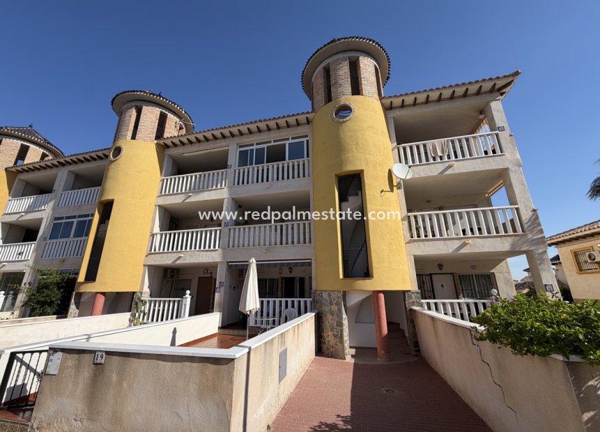 Reventa - Apartamento -
Orihuela Costa - Villamartín