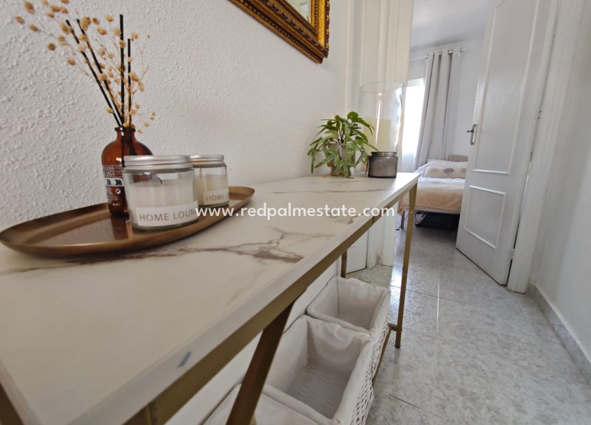 Reventa - Apartamento -
Orihuela Costa - Villamartín