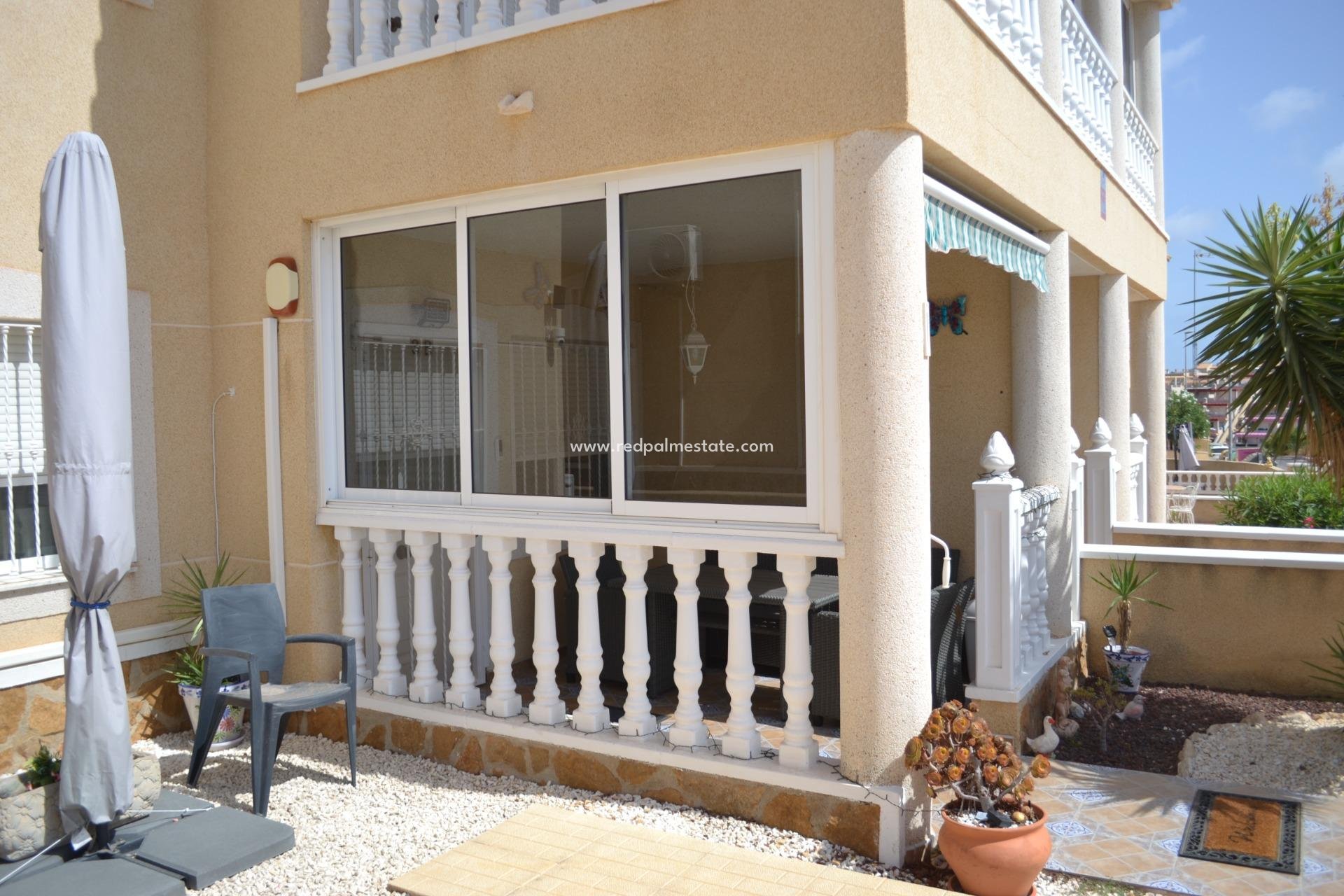 Reventa - Apartamento -
Orihuela Costa - Villamartín