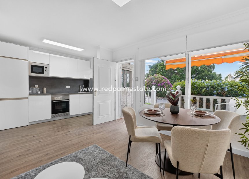 Reventa - Apartamento -
Orihuela Costa - Villamartín