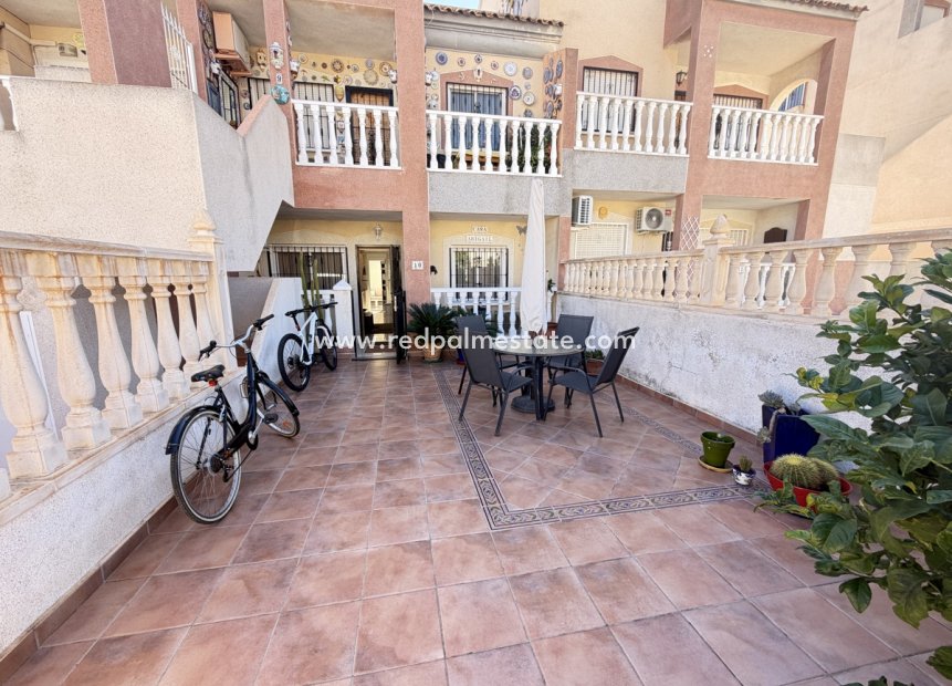 Reventa - Apartamento -
Orihuela Costa - Villamartín