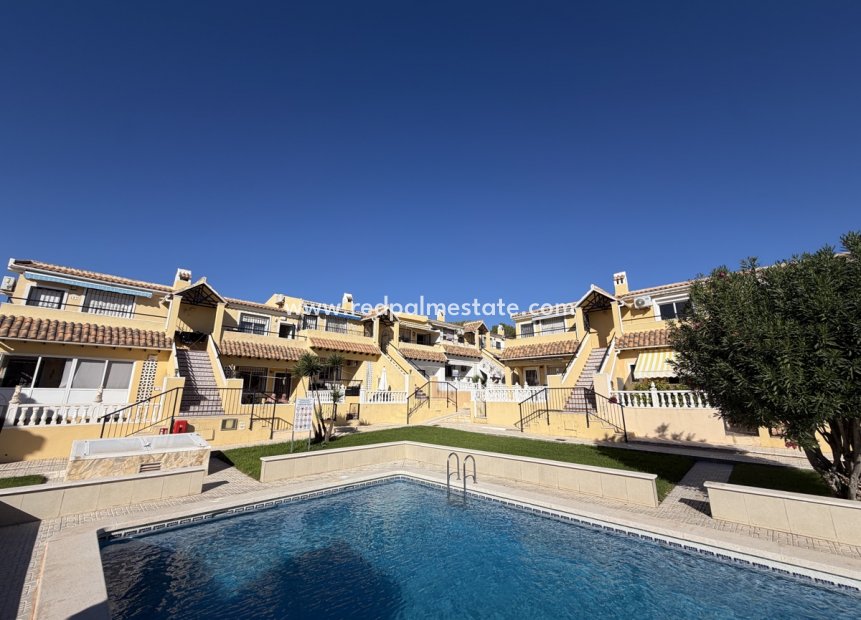 Reventa - Apartamento -
Orihuela Costa - Villamartín